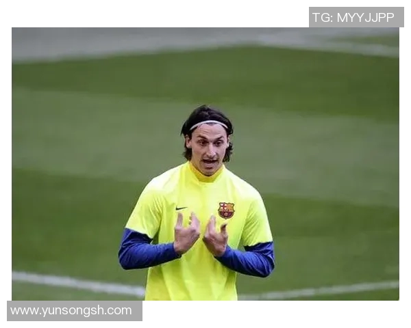 足球明星卡通形象精彩瞬间展现踢球技巧与风采的创意作品