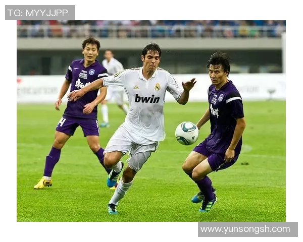 中国足球明星合同背后的商业秘密与职业生涯发展探讨